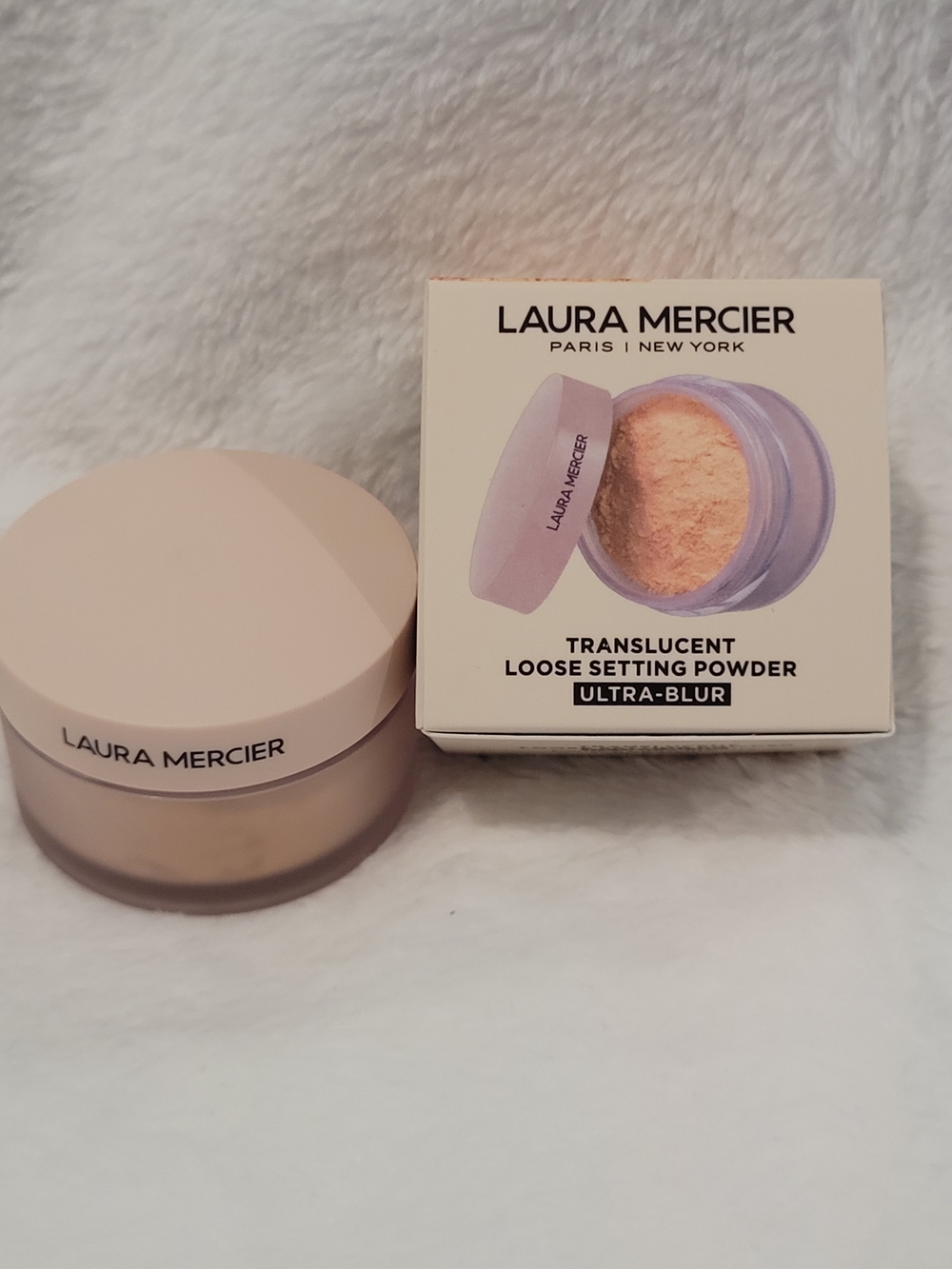 laura mercier Translucent Honey Loose Setting Powder - New